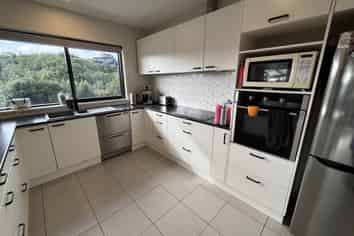 123 Cashmere Drive, Fitzherbert