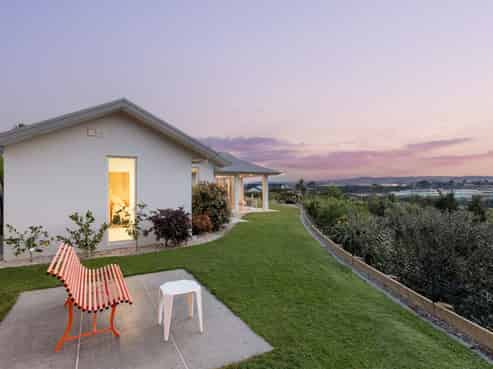 40 Broadwater Close, Pyes Pa