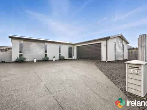 53 Kingsbridge West, Burwood