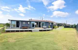 342 Pukehina Beach Road, Pukehina