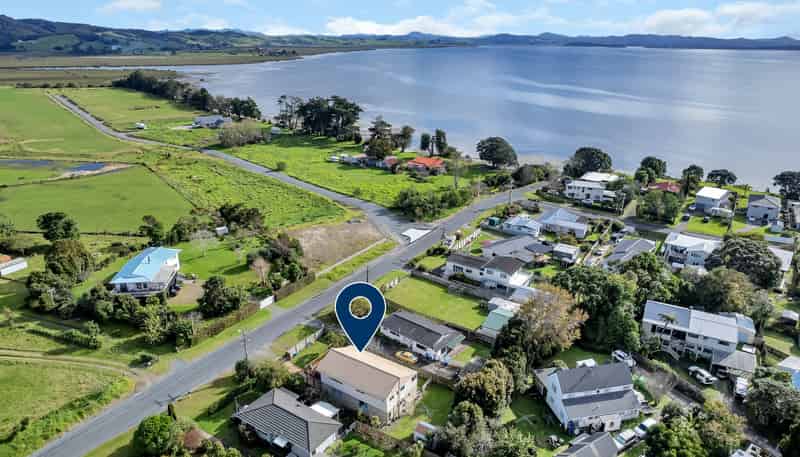 15 Pyle Road West, One Tree Point