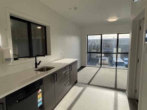Strategic Industrial Unit Near Hamilton Airport