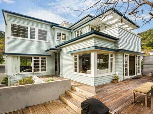 33 Cheviot Road, Lowry Bay, Eastbourne