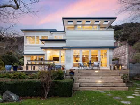 33 Cheviot Road, Lowry Bay, Eastbourne
