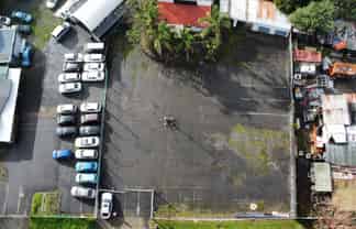 CBRE | Railside Road Front Yard