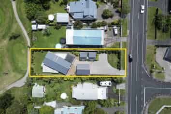 1389 Whangaparaoa Road, Army Bay