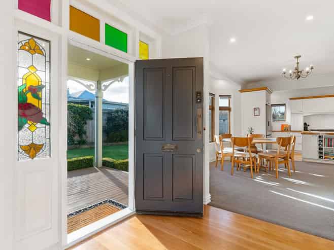 25 Main Street, Greytown