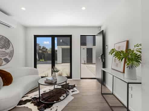 13-15/27 Taikata Road, Te Atatu Peninsula