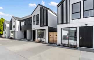 13-15/27 Taikata Road, Te Atatu Peninsula
