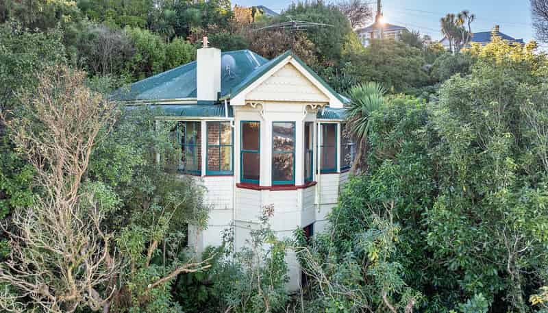 11 Clifford Street, Dalmore