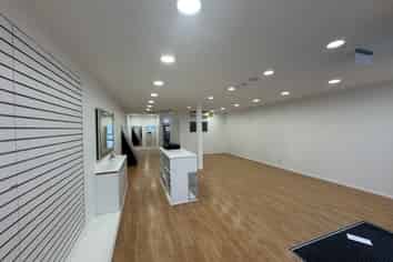 Prime central Nelson retail space