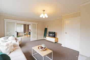 32 Cruickshank Crescent, Rosedale