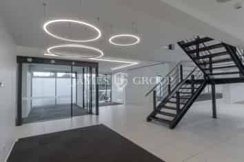 HIGH PROFILE ON GREAT SOUTH ROAD