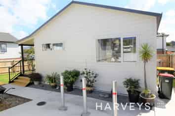 A/171 Henderson Valley Road, Henderson