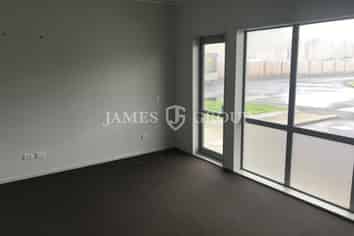 Secure Manukau Warehouse | 100m²
