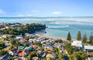 3 Valley Road, Browns Bay