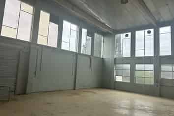 Workshop or storage space in Mahora