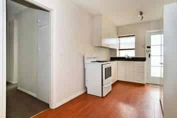 4/135  Huxley Street, Sydenham
