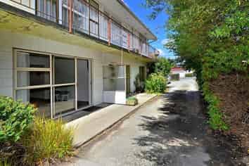 4/135  Huxley Street, Sydenham