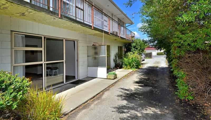 4/135  Huxley Street, Sydenham