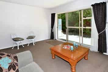 4/135  Huxley Street, Sydenham