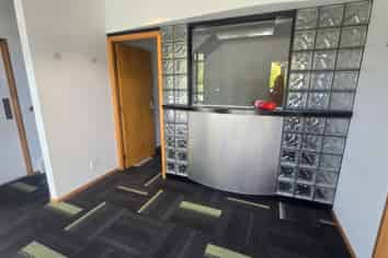 Convenient Industrial Warehouse Unit