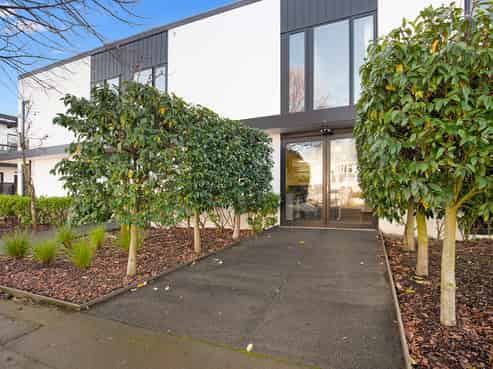 Investment - Fully Leased CBD Office Unit
