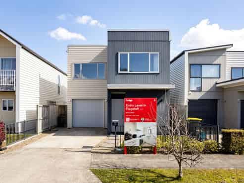 11 Anna Jean Crescent, Flagstaff