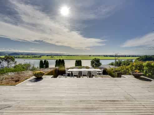 292 Poraiti Road, Poraiti