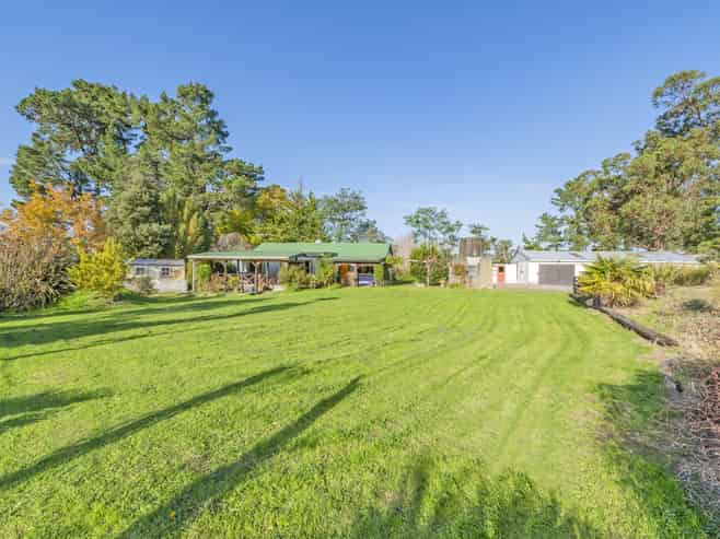 297 Loburn Whiterock Road, Loburn