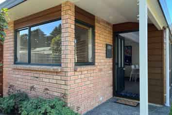 42/42 Main Road, TAWA