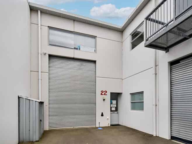 Practical Workshop & Office Unit in Northpoint