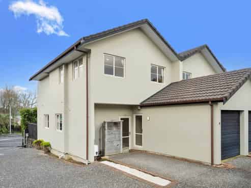 187M Great South Road, Greenlane