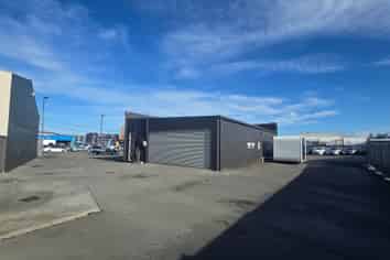 Vehicles Sales Yard with Profile   