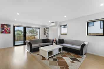 34C Fruitvale Road, New Lynn