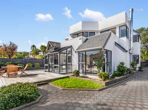 22B Towai Street, Saint Heliers