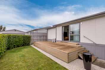 3a Kingsbridge Drive, Burwood