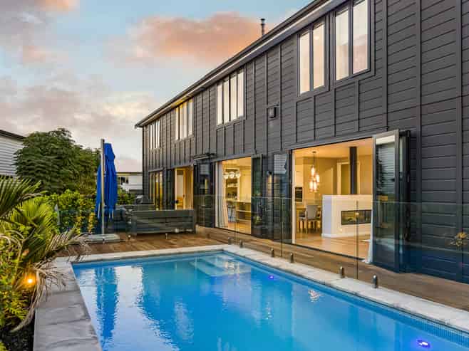 11 Sharon Road, Waiake