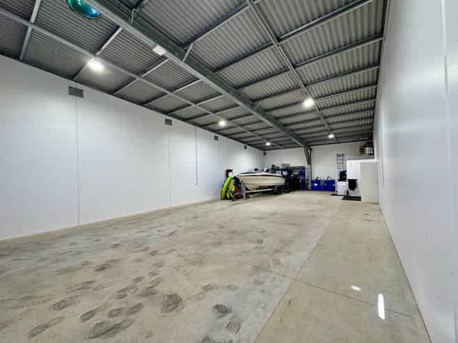 Modern 170sqm unit in Bell Block