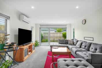 12 Ronalds Way, Taita