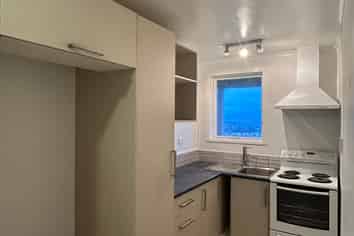 2/81 Mills Rd, Brooklyn