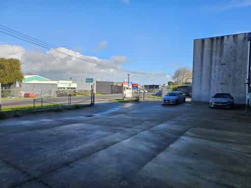 CBRE | High Stud Warehouse in Prime Takanini