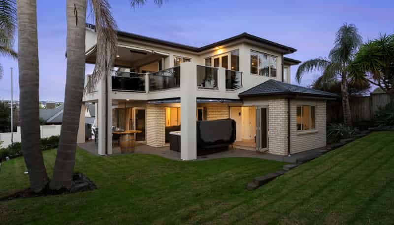 8 Tui Brae, Beachlands