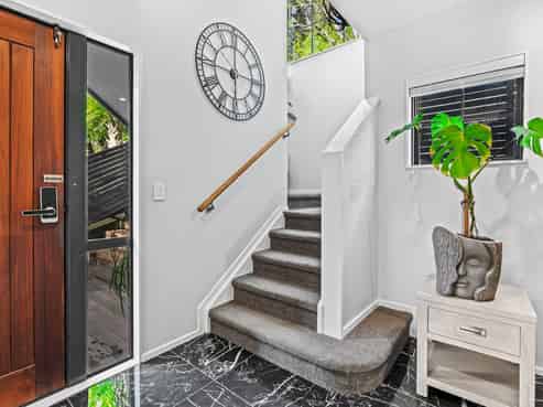 11/19 Langana Avenue, Browns Bay