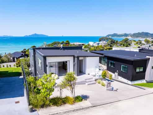 4 Solar Way, Langs Beach