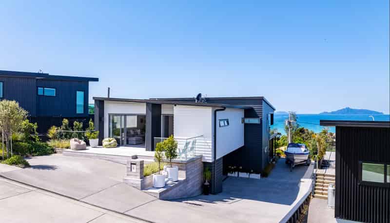 4 Solar Way, Langs Beach