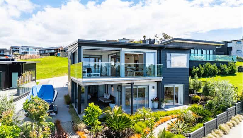 4 Solar Way, Langs Beach
