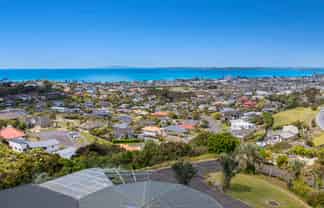 9 Maire Road, Orewa