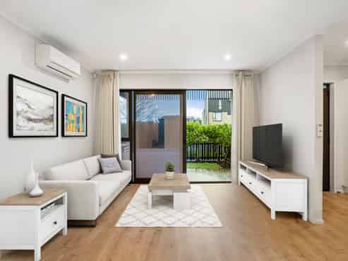 1/71 Hobsonville Point Road, Hobsonville