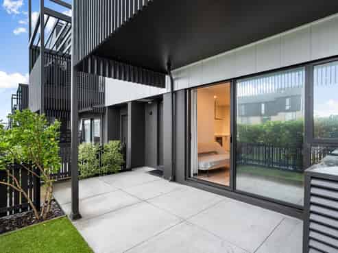 1/71 Hobsonville Point Road, Hobsonville